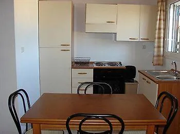 Olympia Paxos מלון 4*
