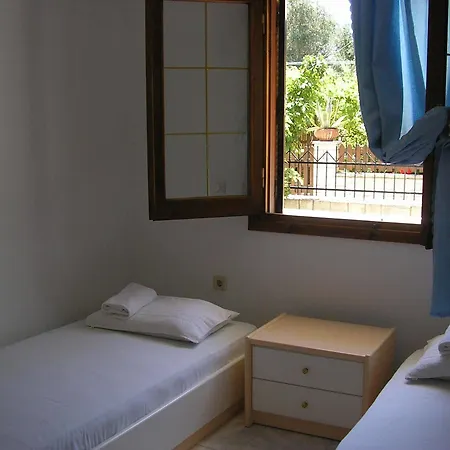 Olympia Paxos 4*